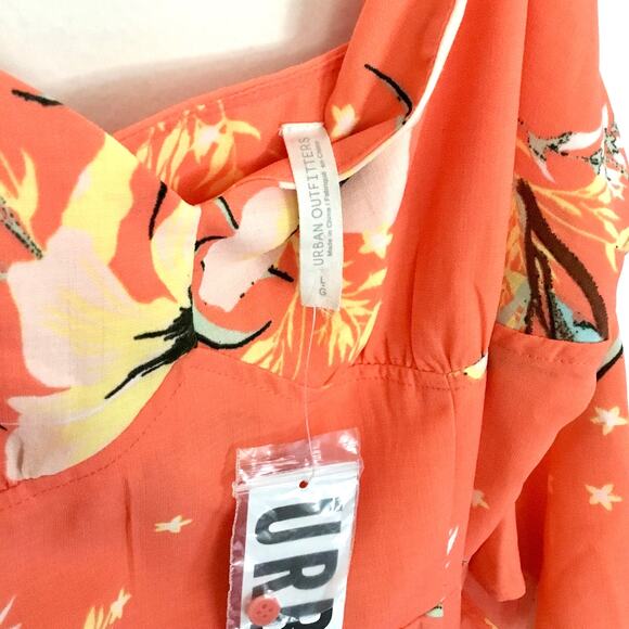 Urban Outfitters UO Boardwalk Floral Off The Shoulder Midi Dress in Coral Size L - Picture 6 of 10